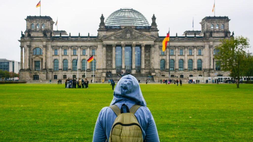 Germany Debates Migrant Student Quotas in Schools Amid Backlash