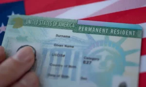 US Lawmakers Propose $20,000 Fee to Speed Up Green Card Waits