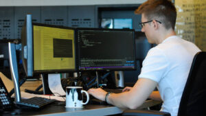 Russian Tech Workers in UK - Visalobby