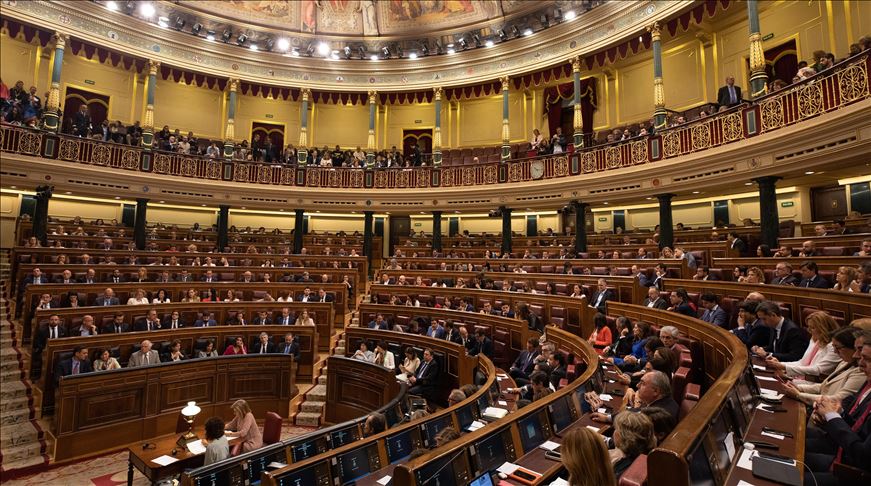 Spain Defends Immigration as Opposition Pushes Points-Based Visa Plan